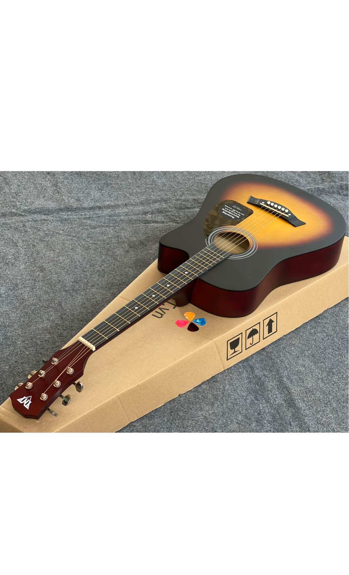 Guitar aucoutisc t50 - CHÍNH HÃNG  - tặng kèm phụ kiện.  3/4 dài 96cm rộng 38 - 4