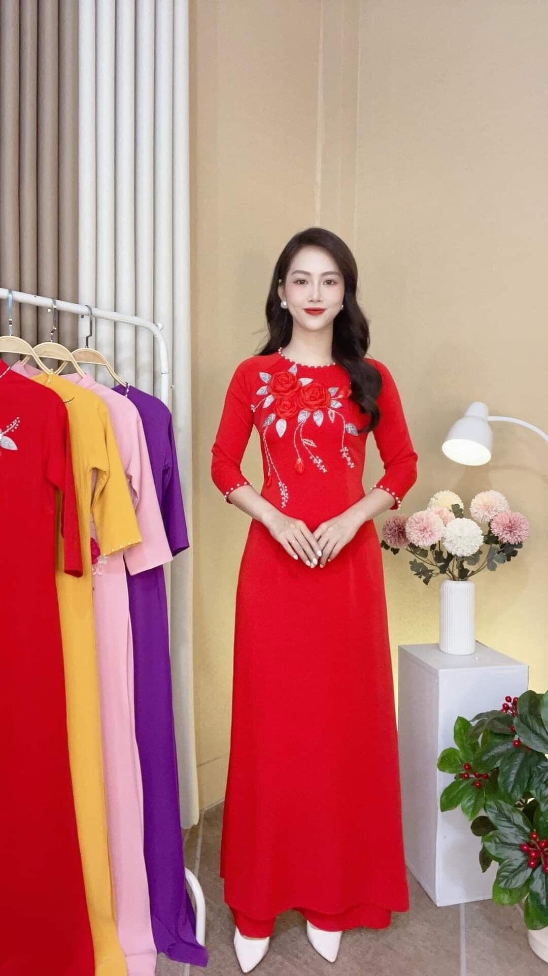 Áo Dài Lụa Mỹ Thêu Hoa Hồng M1