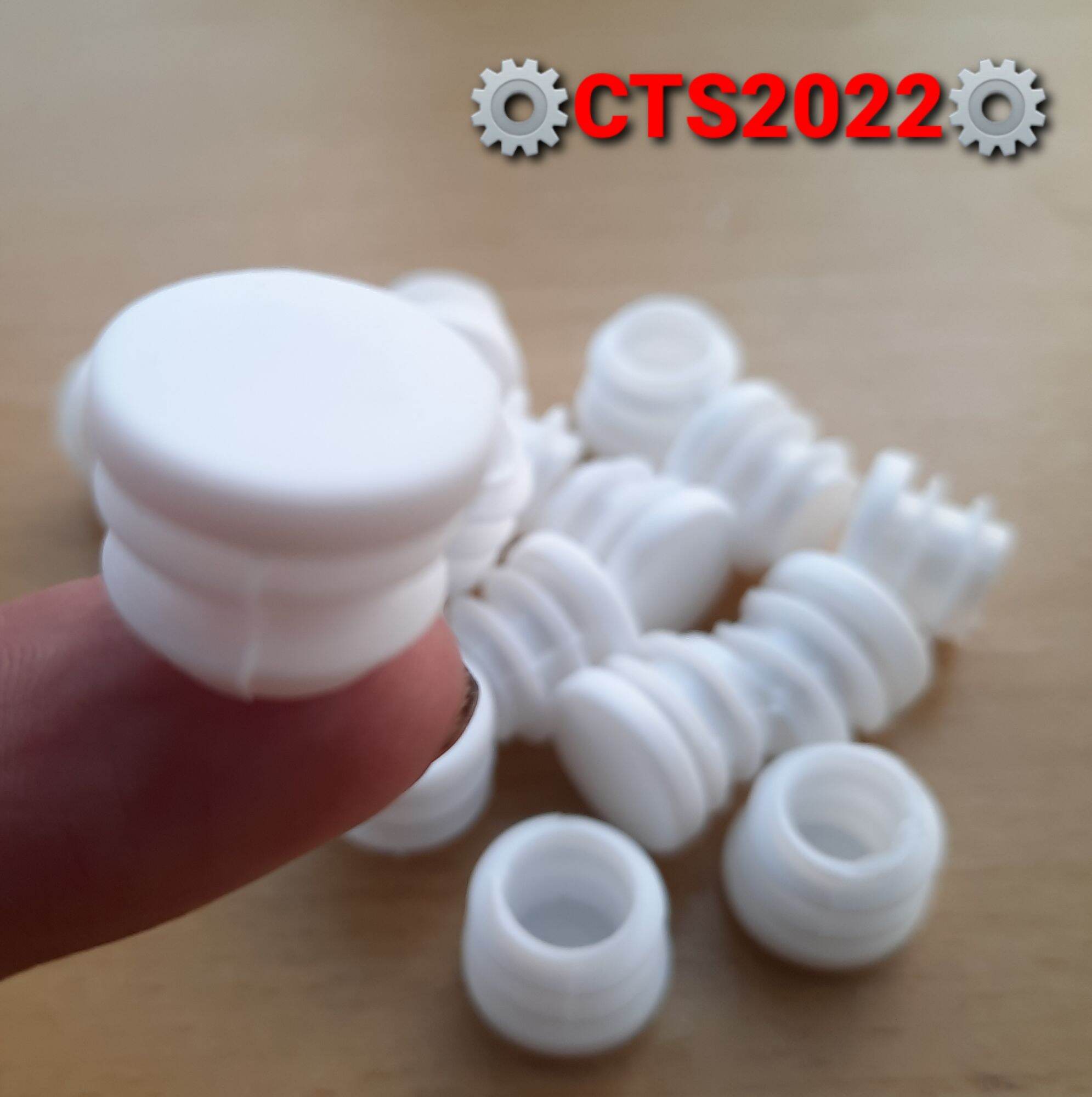 Nút nhựa màu trắng bịt đầu ống phi 16mm