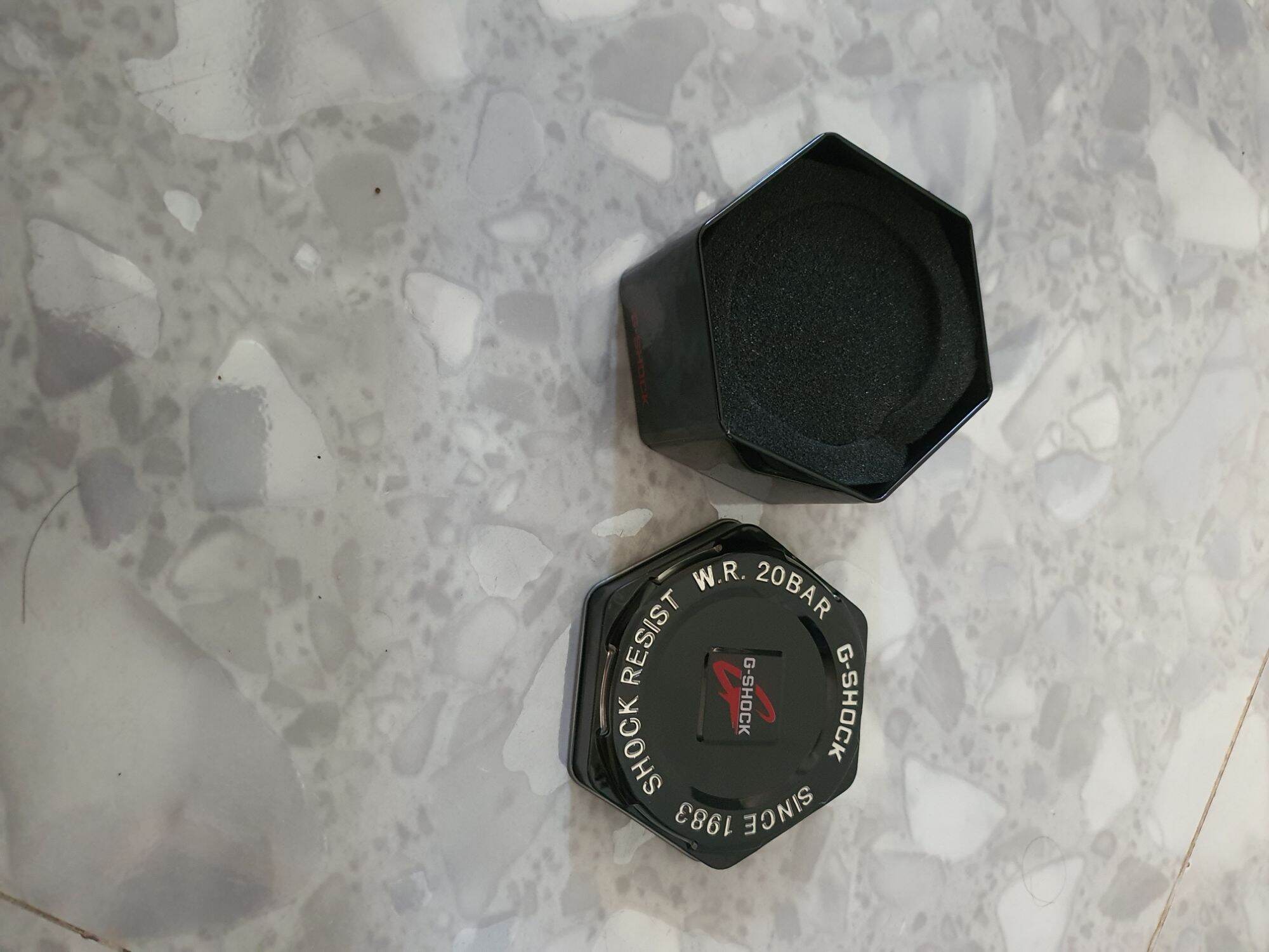 Hộp đựng đồng hồ G-Shock lục giác