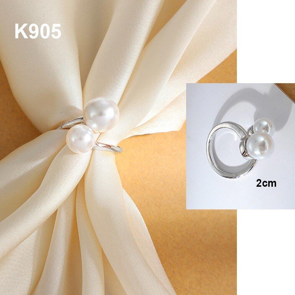 Goti - khóa cài khăn lụa quàng cổ - khoen cài nút 2 hạt vòng màu trắng bạc thắt làm nơ tạo kiểu phụ kiện cài khăn cao cấp k905