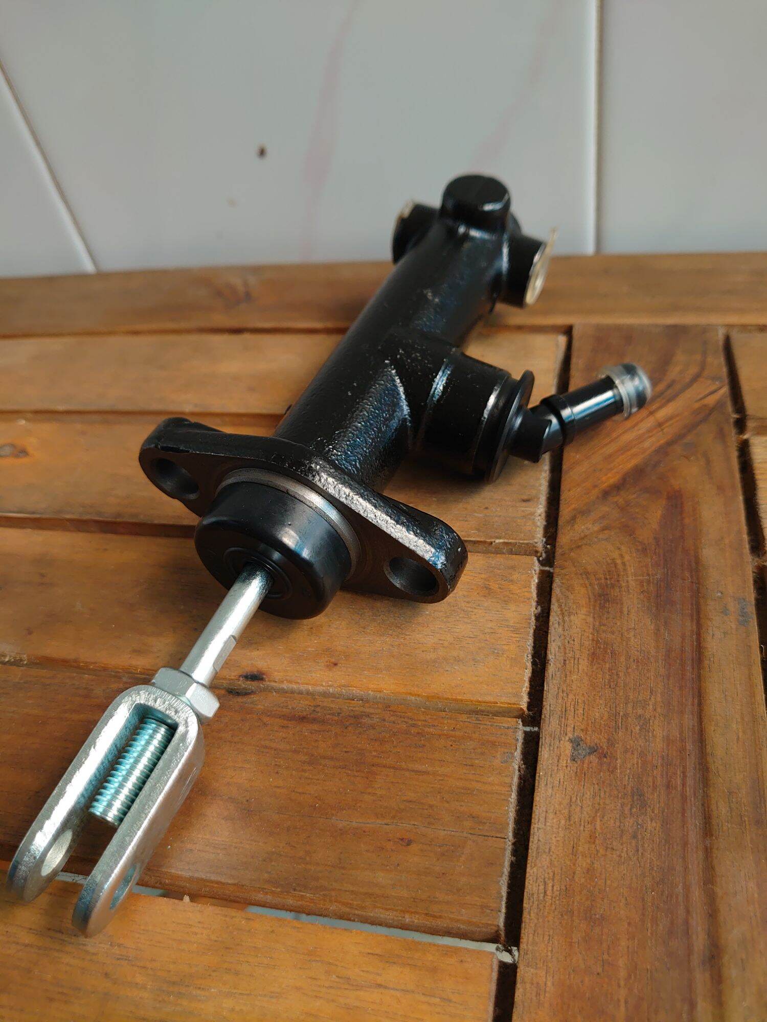 Tổng phanh xe nâng tcm fd15-30