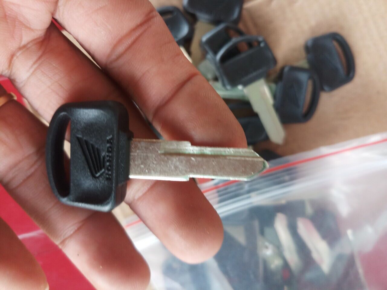 Combo 50 phôi chìa khoá HONDA ( rảnh trái )
