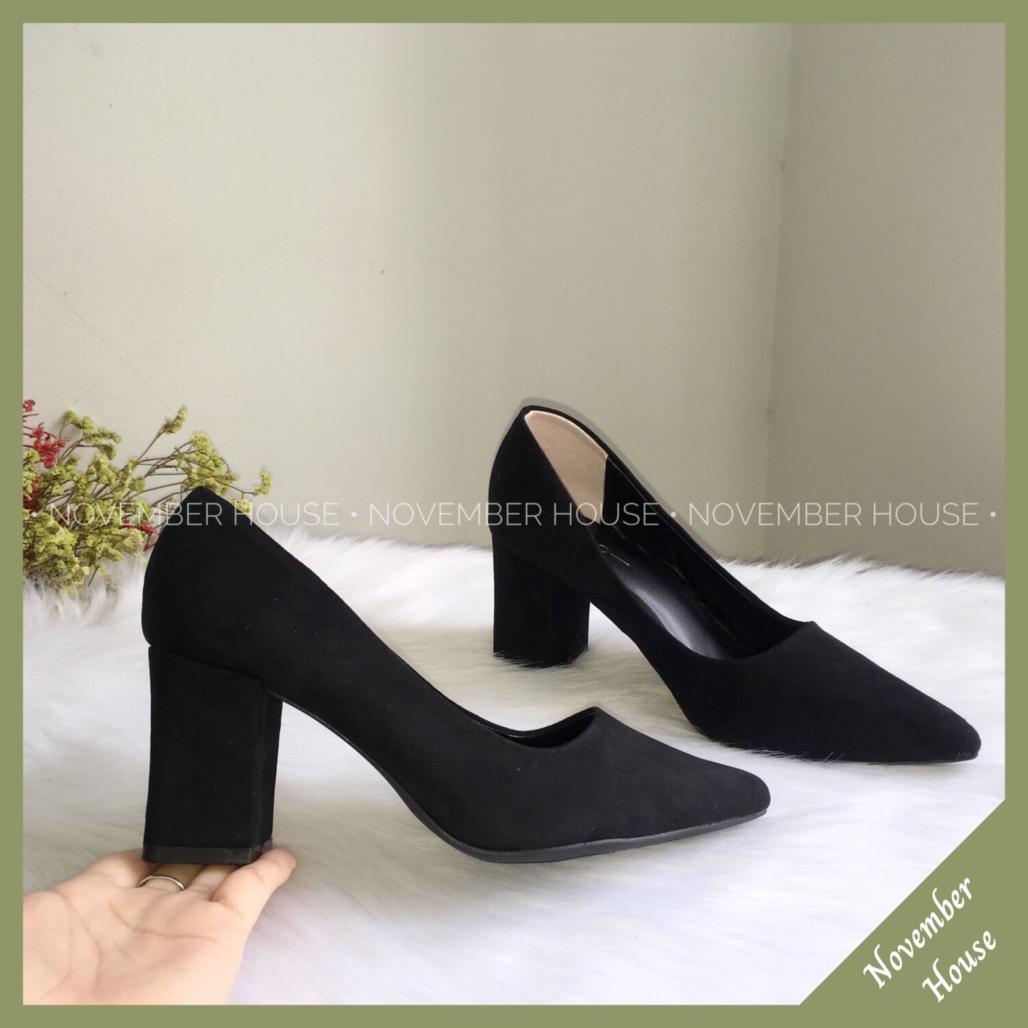 Giày cao gót bít mũi đế thô da lộn kiểu dáng mũi nhọn cổ điển thời trang nữ, GI2, November House