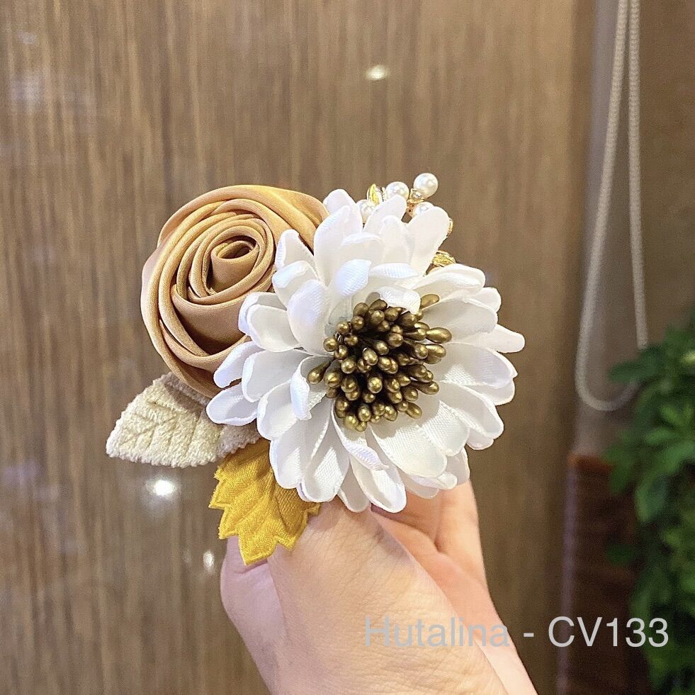 Hoa Cài Áo Handmade CV133 - HUTALINA