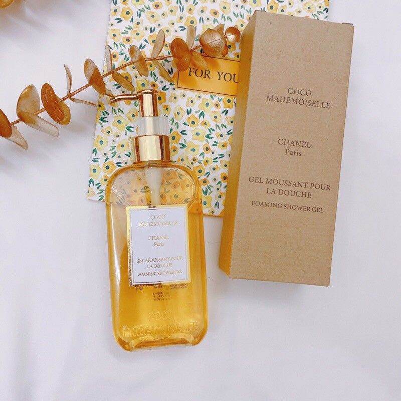 Sữa tắm dưỡng trắng da , sữa tắm mùi hương nước hoa chane coco 350ml