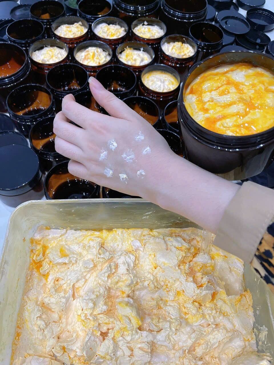 KEM BODY CỐT Ủ THÁI RỈ DẦU VÀNG 200G.[Trắng nhanh]