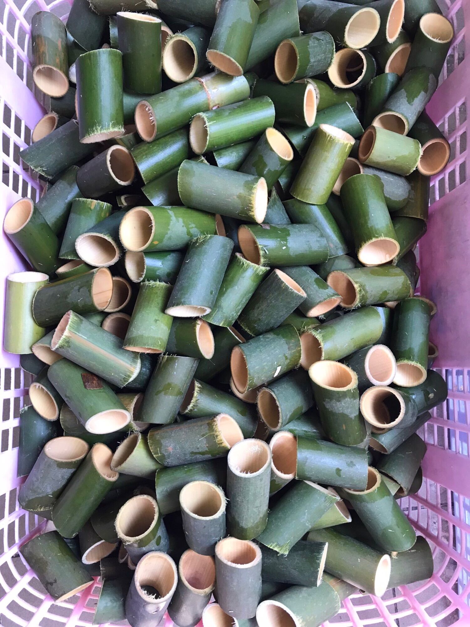 200 ống nứa làm chả ốc