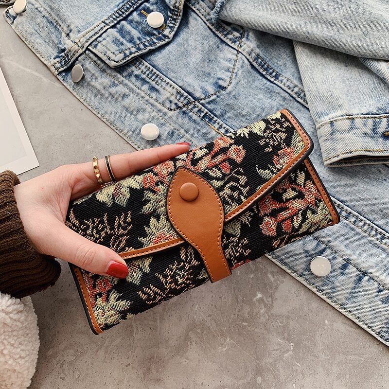 Small Wallet Women's Short Ins Fashion Mori Style Simple Personality Contrast Color Folding Coin Purse Multi-Card Position Long Clutch