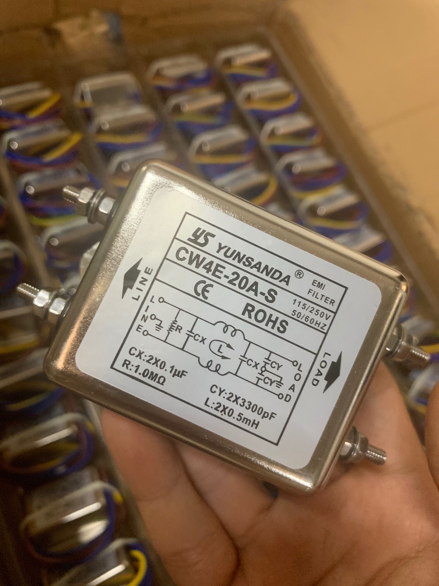 Bộ lọc nguồn yunsanda emi filter cw4l2-20a-t 115/250v 50/60hz