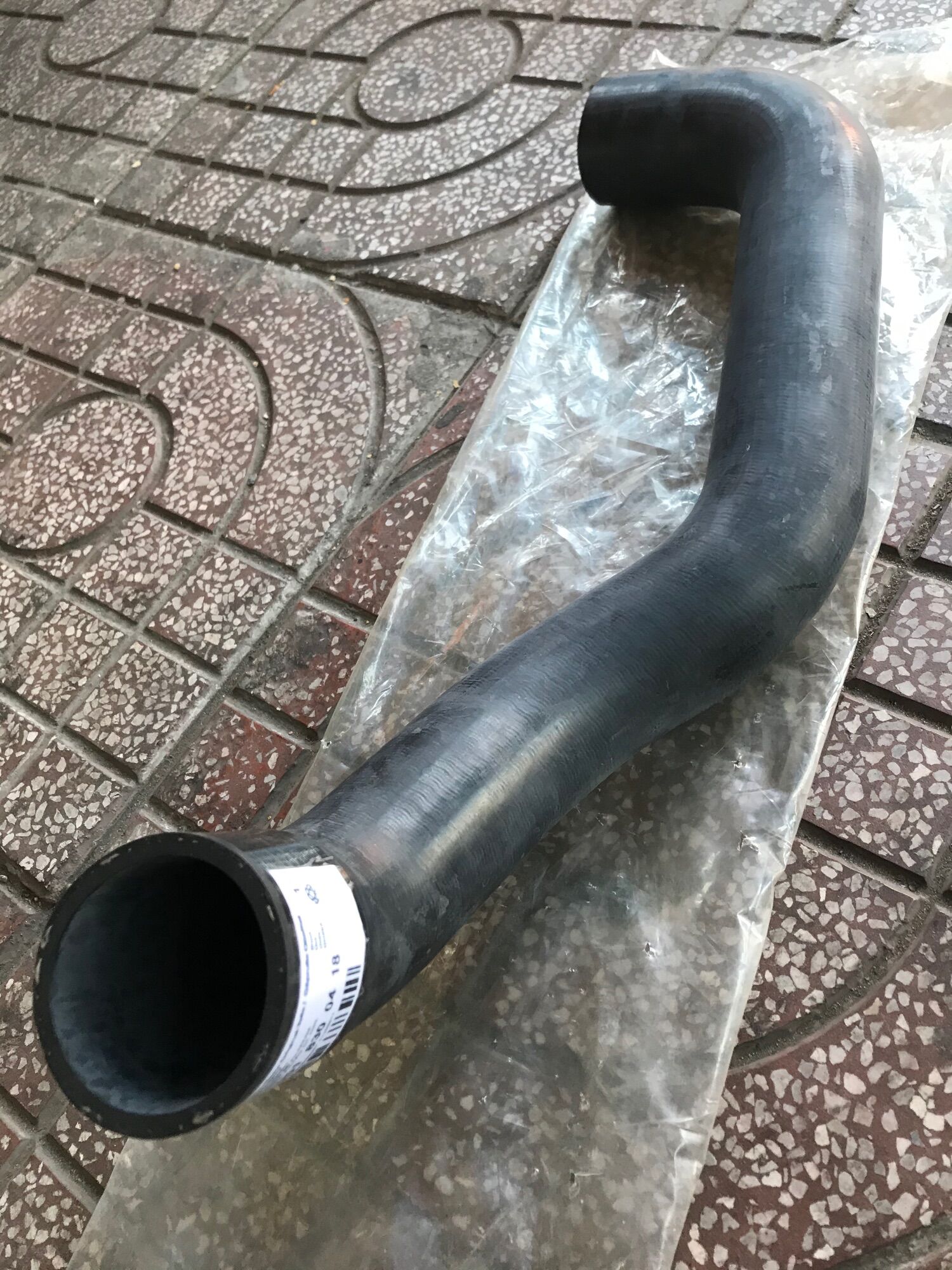 Ống Cao Su Làm Mát Turbo Mercedes Benz Sprinter