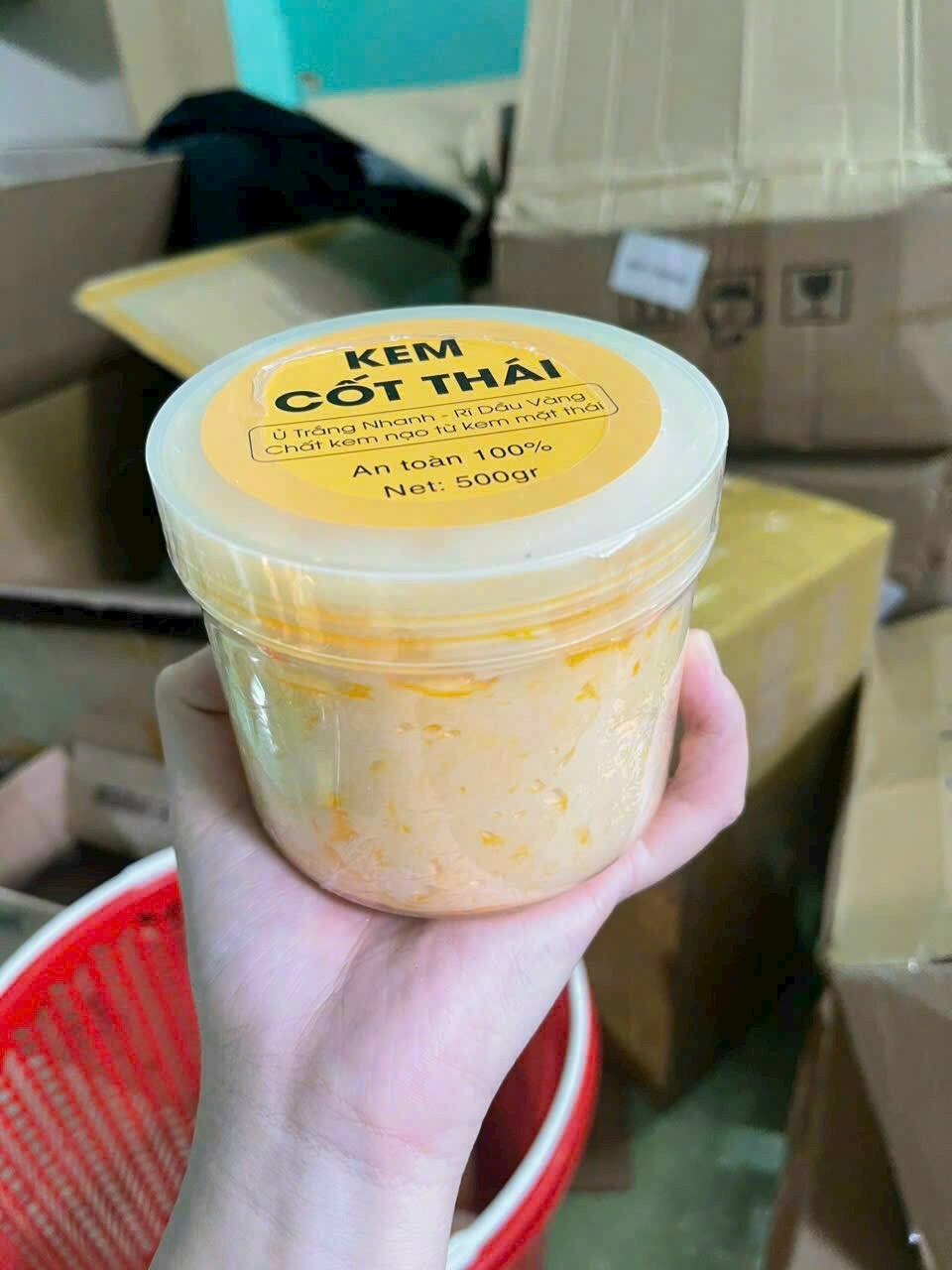 Kem Body Cốt Thái Rỉ Dầu Vàng 500g ( Siêu Trắng Cấp Tốc )