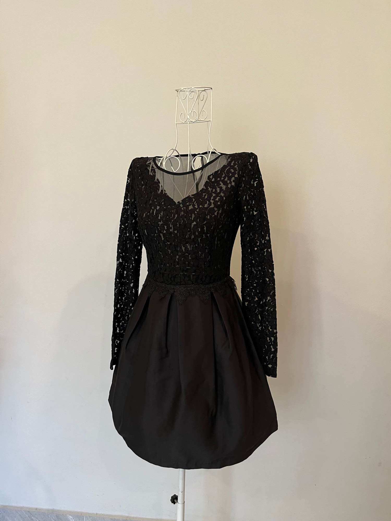 Genuine and Elegant Party Dresses - Many Designs