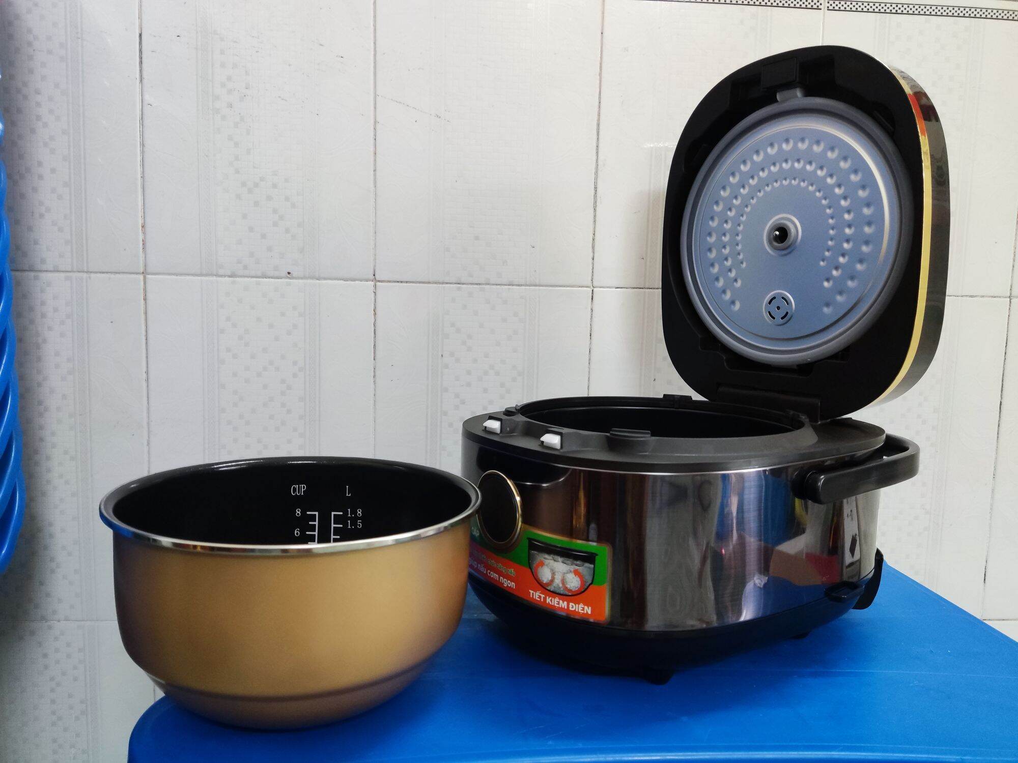 Nồi cơm điện cao tần Kangaroo 1.8 lít KG599N