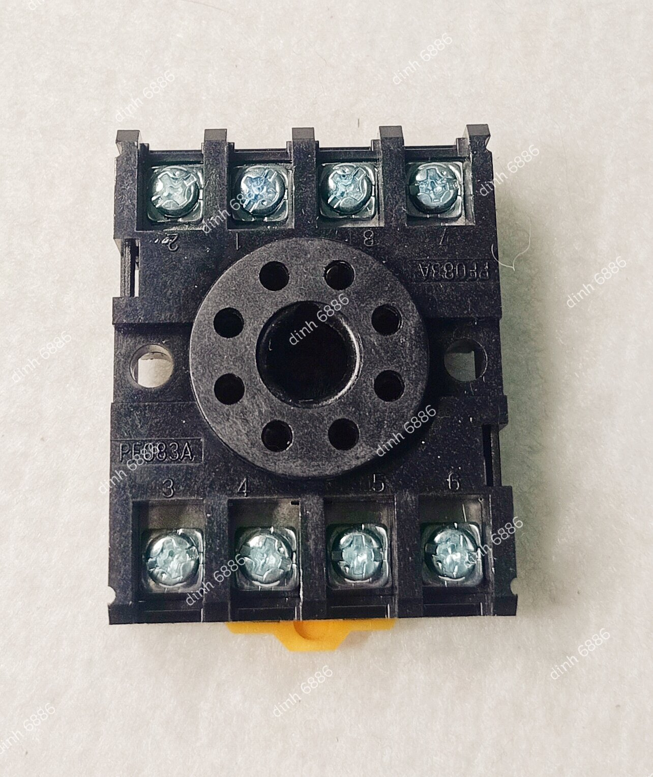 Đế rơ le 8 chân tròn PF083A ; 8PFA