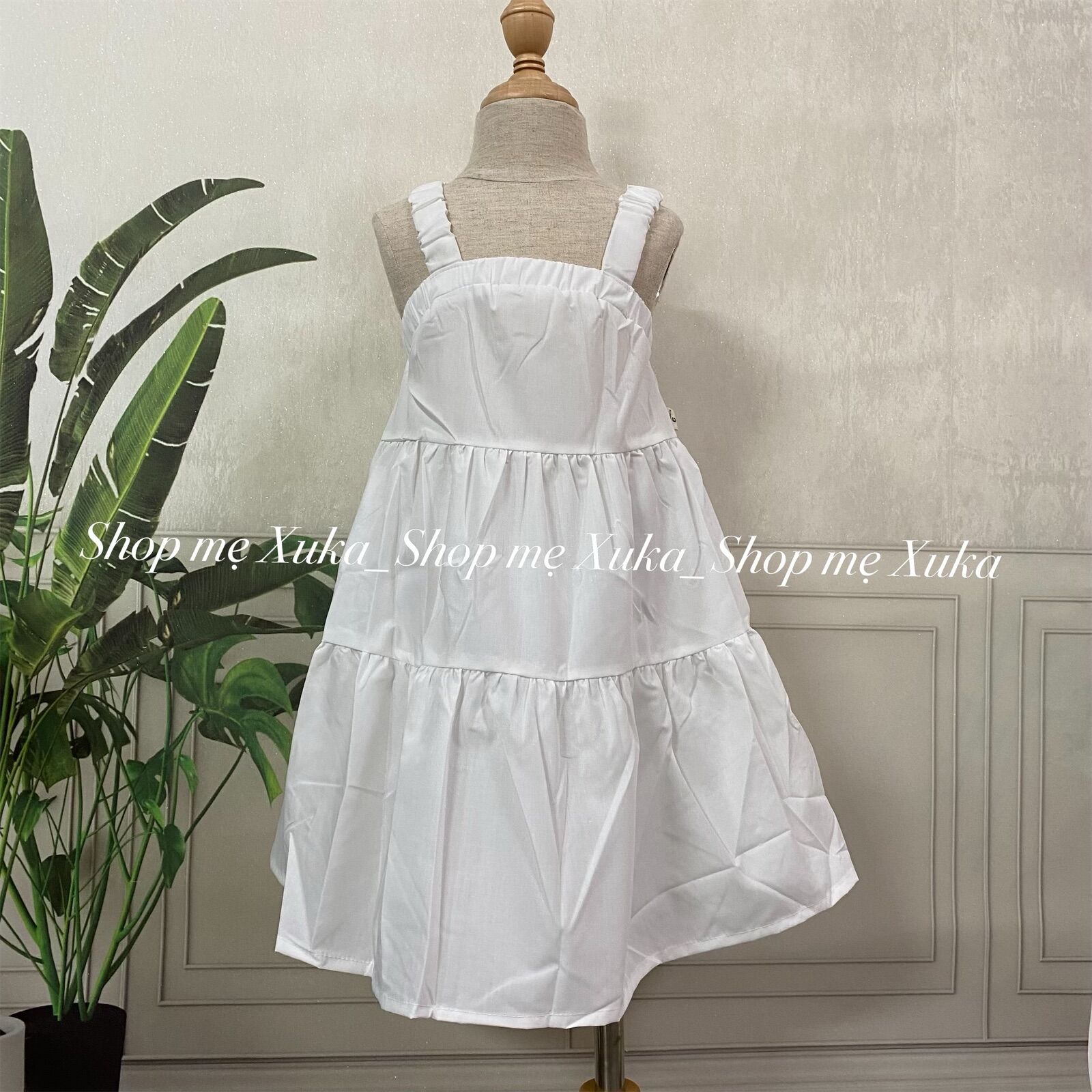 Váy xoè 2 dây bé gái đi biển