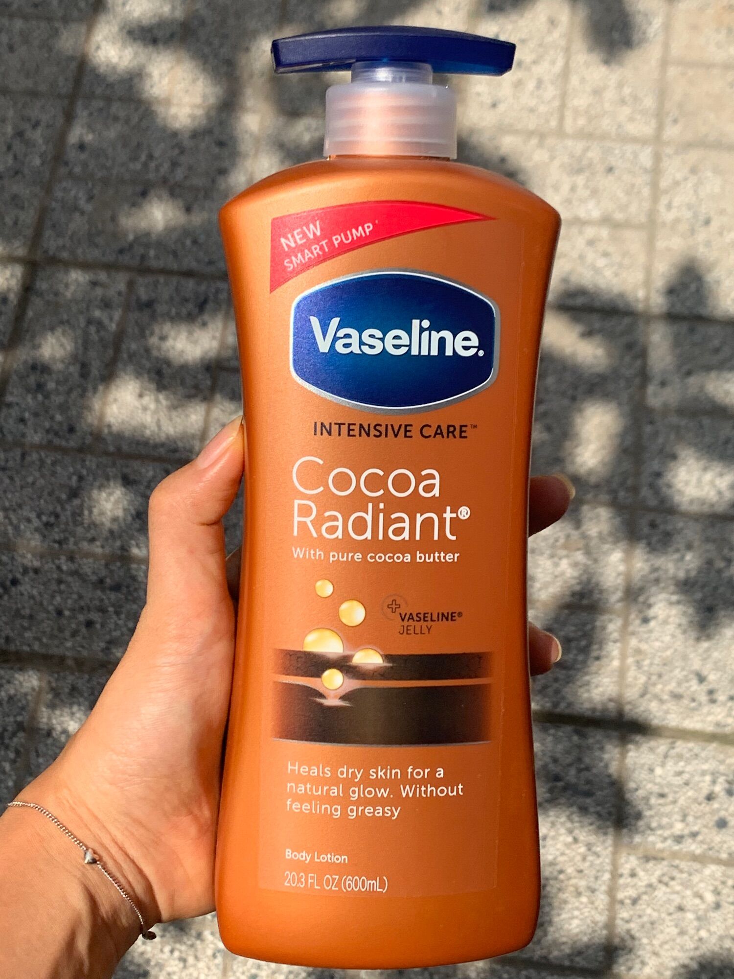 Dưỡng thể Vaseline Cocoa 600ml