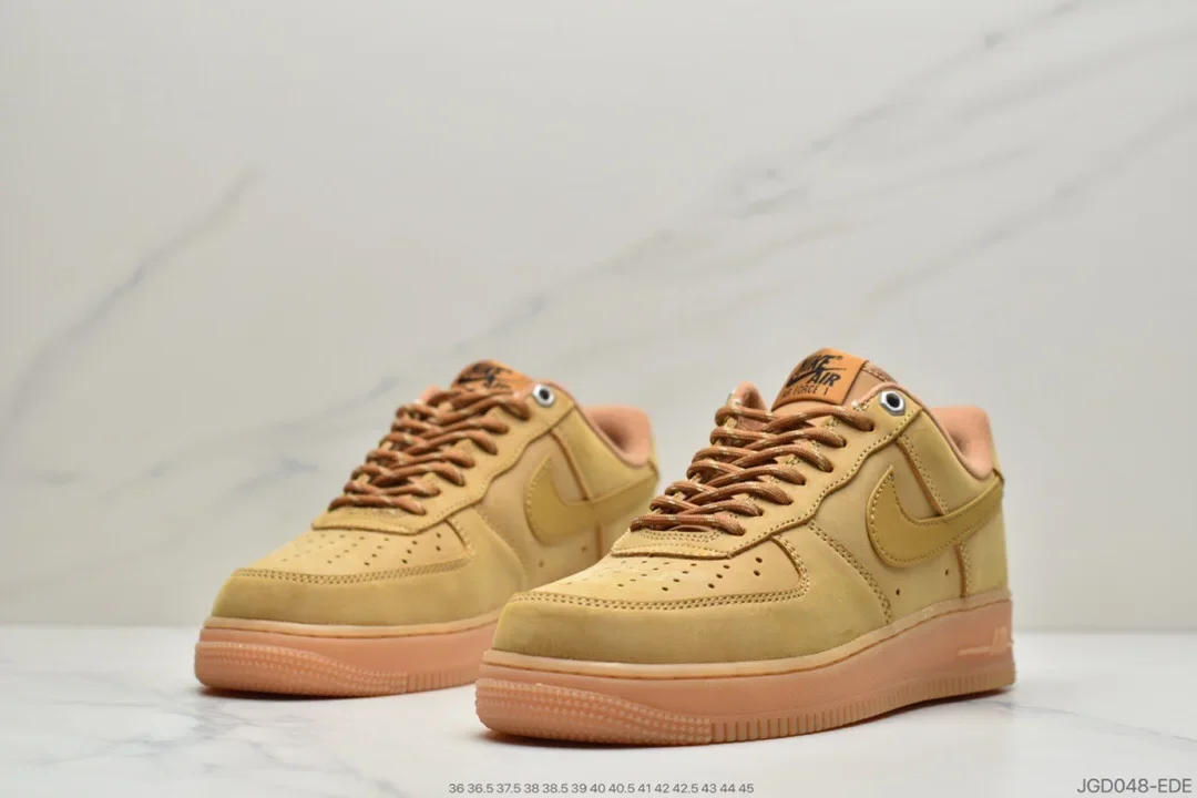Nike Air Force 1 High & Low '07 LV8"Wheat / Flax" Size High : 37-38-39 Size Low : 36-37-38
