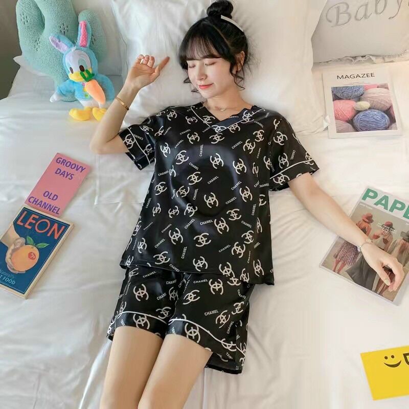Bộ ngủ lụa mặc nhà tay ngắn quần đùi
