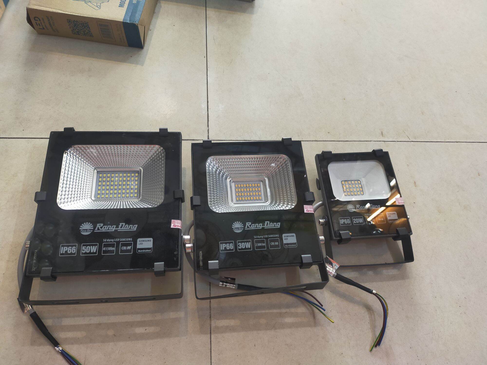 Chiếu pha 06 rạng đông 10w-20w-30w-50w