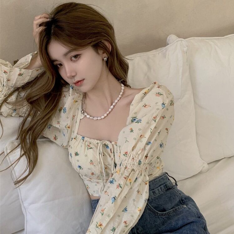Áo croptop nữ hoạ tiết hoa nhí