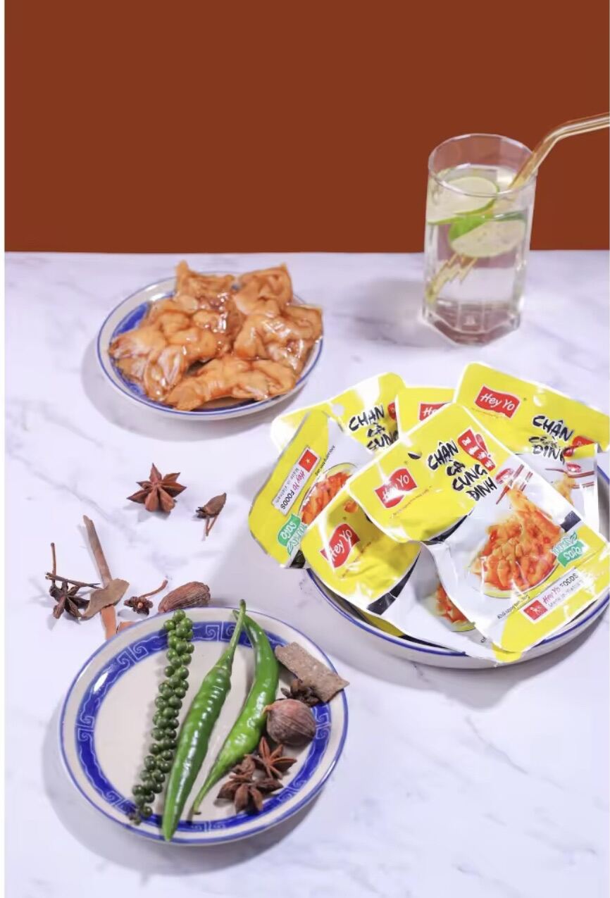 Combo 20 gói chân gà rút xương cung đình heyyo