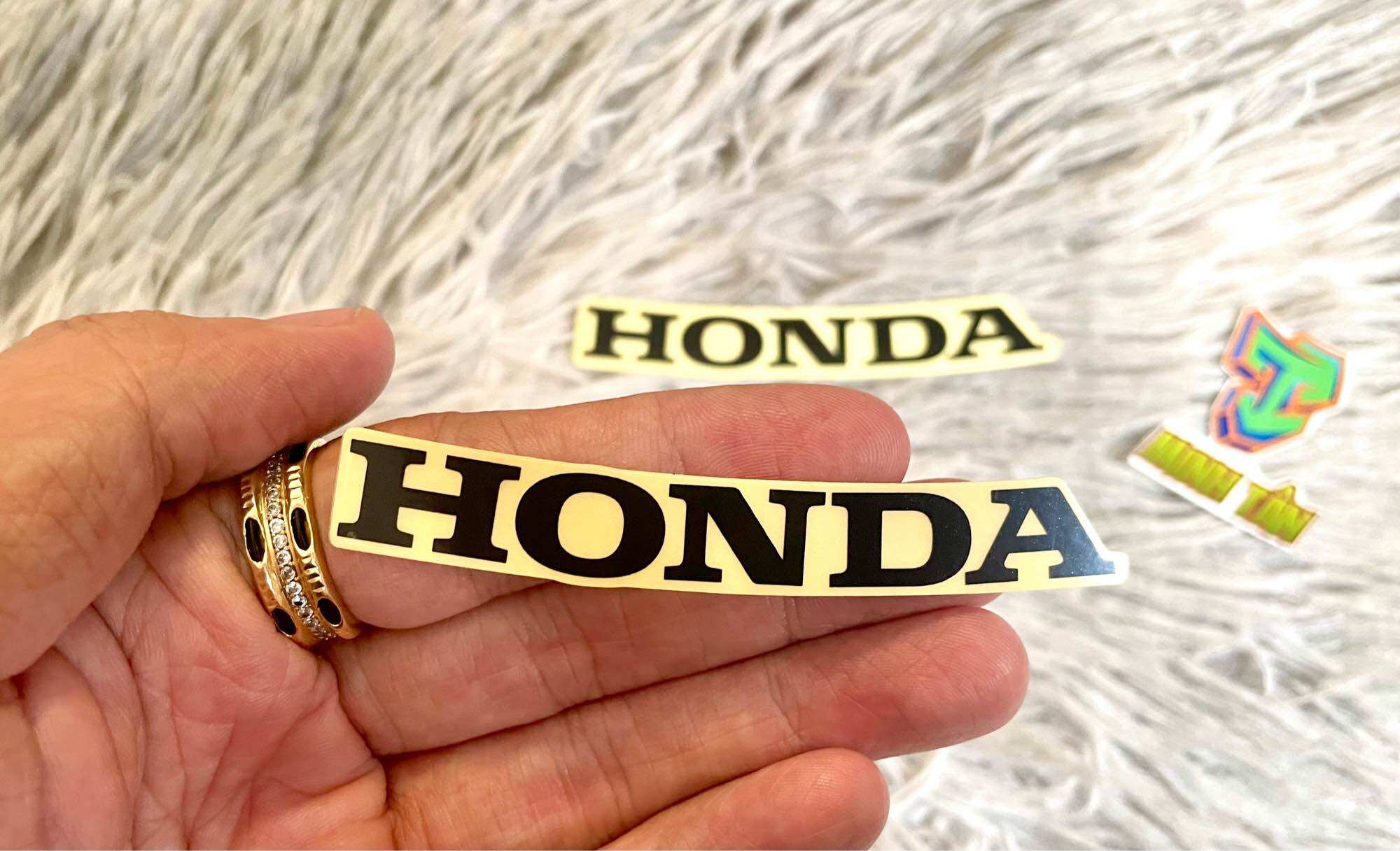 Tem cong Honda zin Đen dán mặt nạ Sh, Vision, Wave
