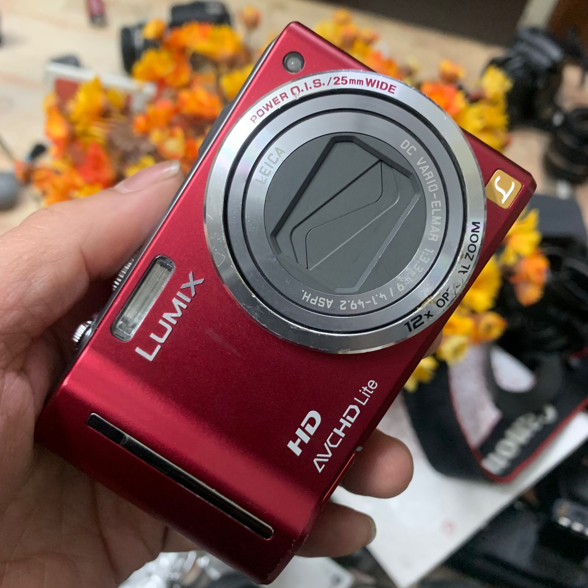 Máy ảnh Lumix TZ10 quay chụp tốt