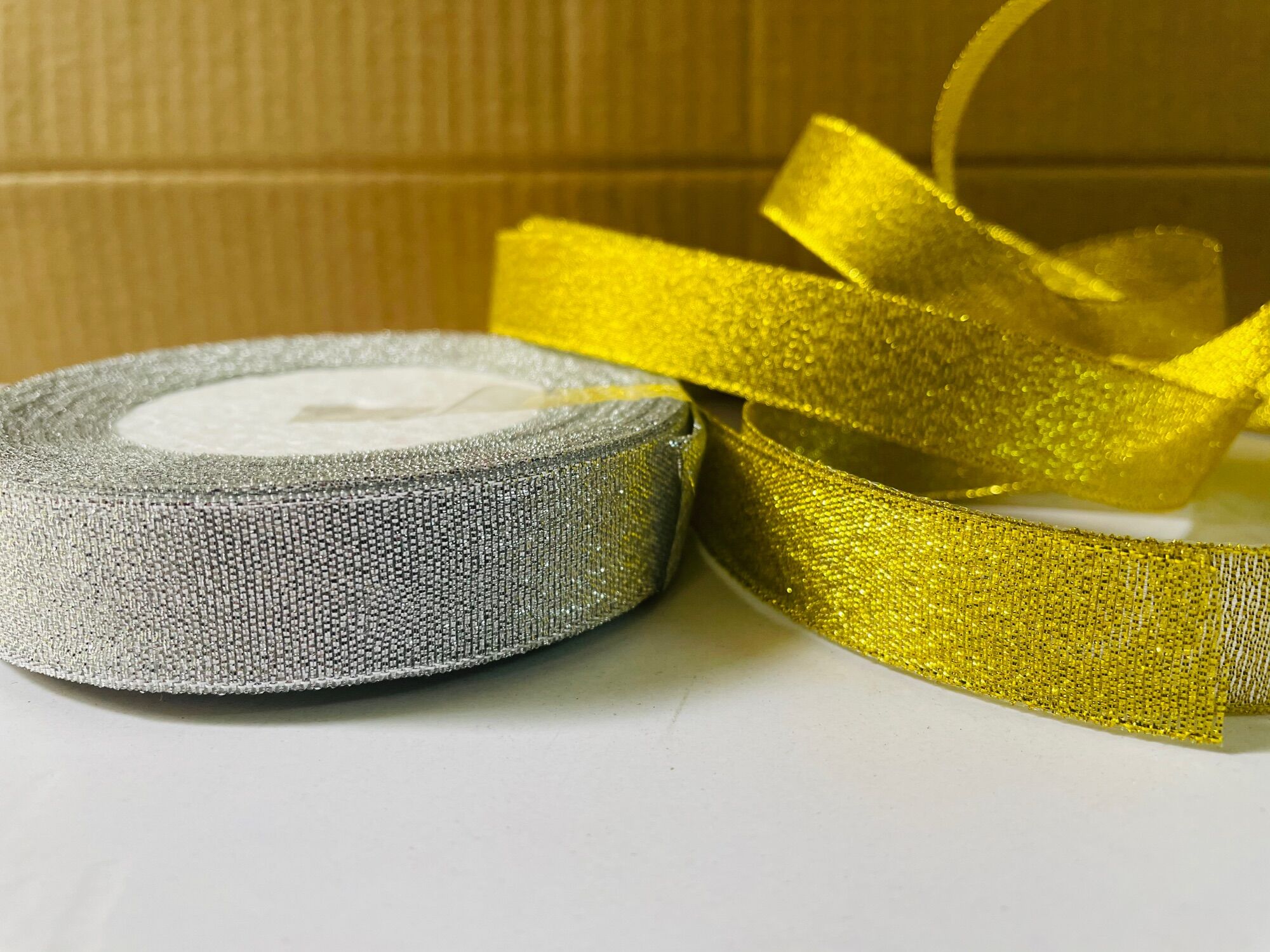 Cuộn Ruy Băng Kim Tuyến 2cm