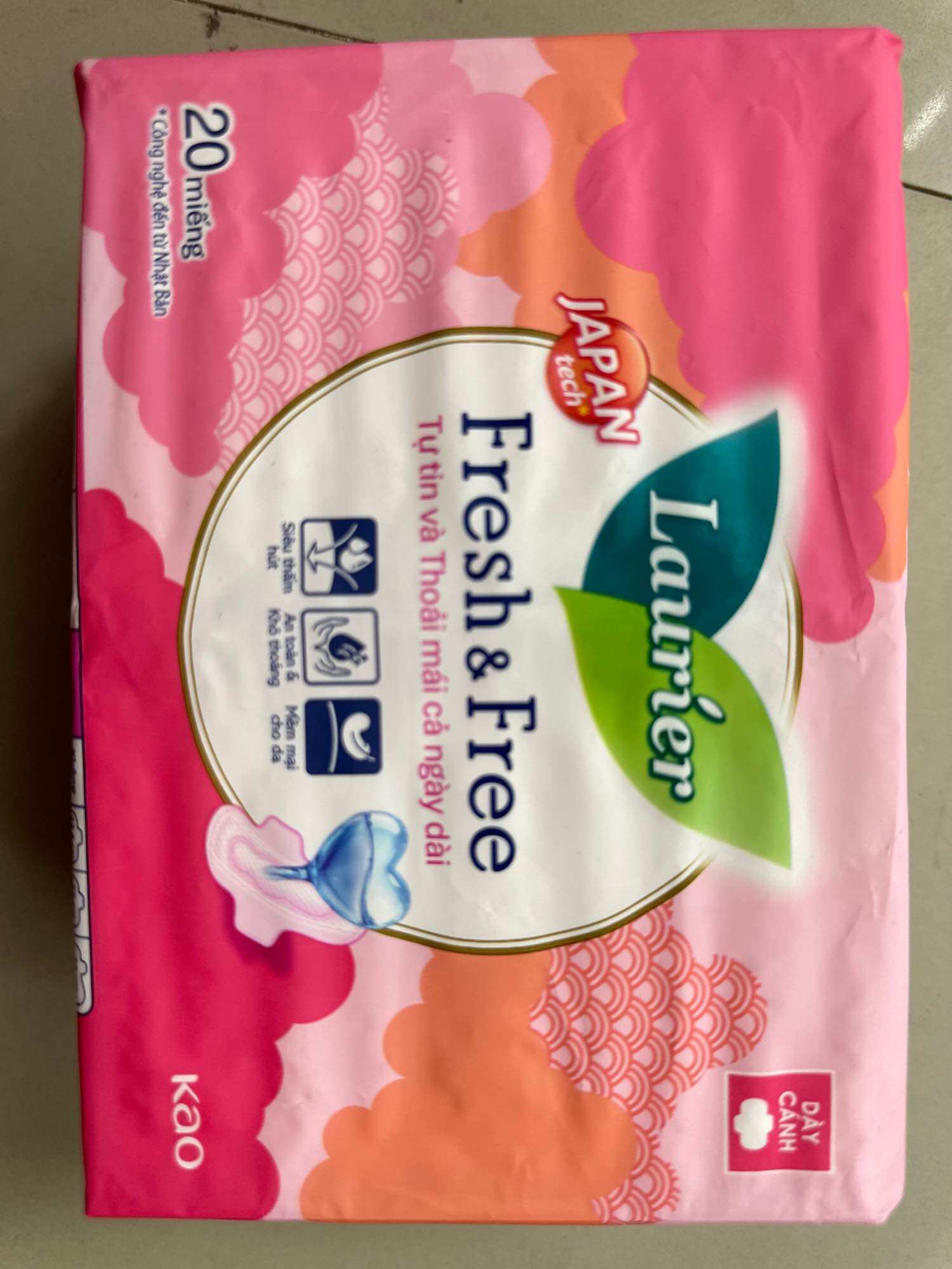 Băng Vệ Sinh Laurier Fresh & Free Dày Cánh - 20 Miếng