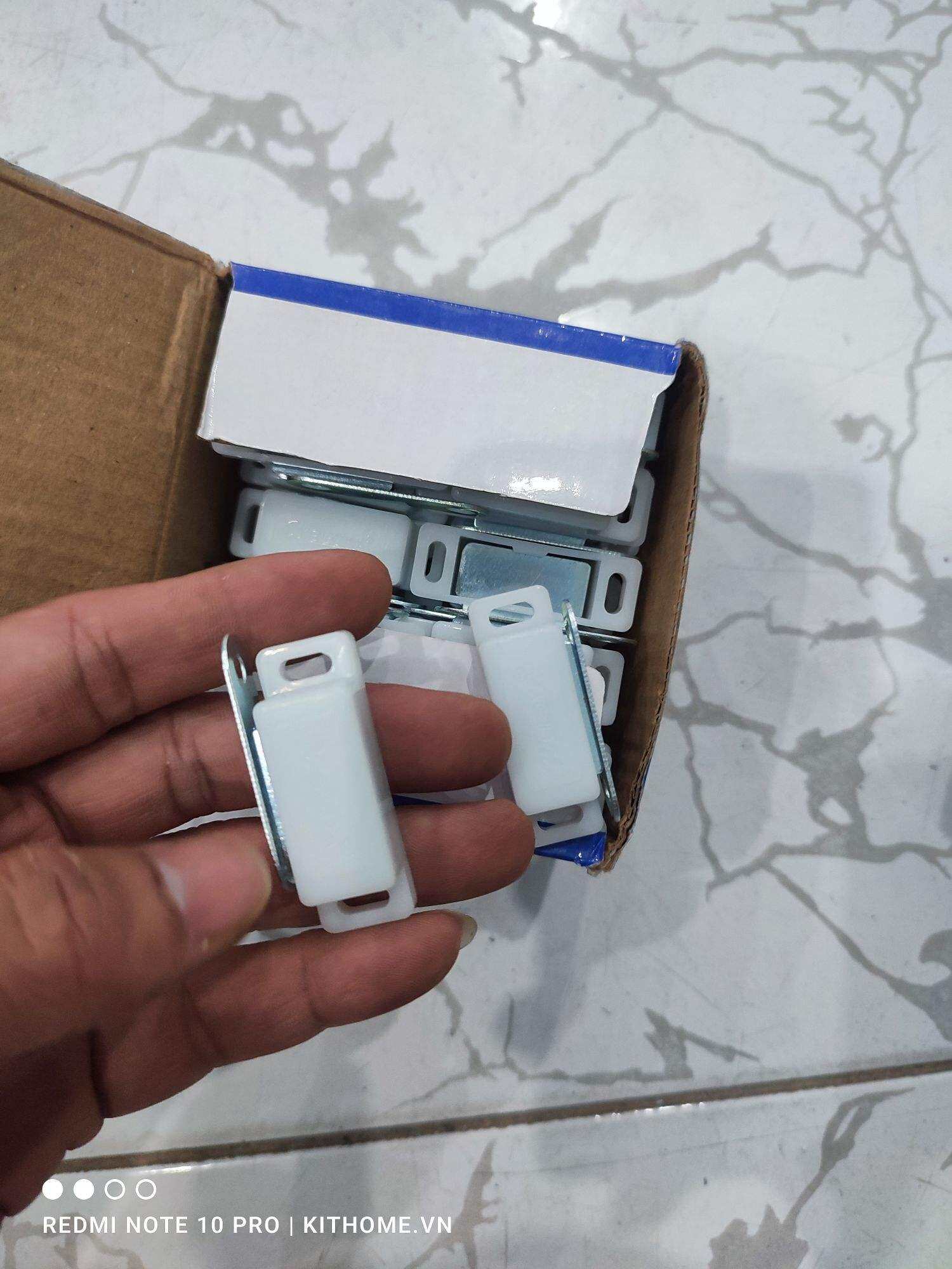 Hít từ | Hít từ tủ kính | Hít từ tủ áo | Hít tủ nam châm | Hít từ nam châm cửa tủ bếp | Hít cánh tủ | Cục hít inox