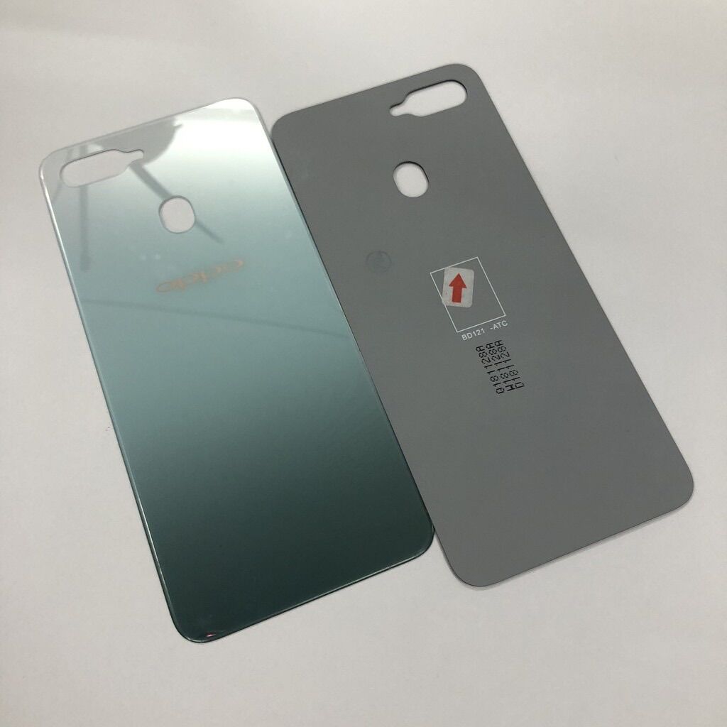 Lưng Oppo F9
