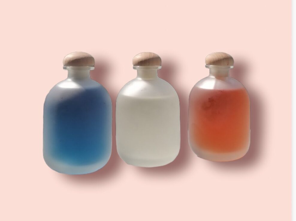 Chai thủy tinh tròn phun mờ nắp gỗ 350ml