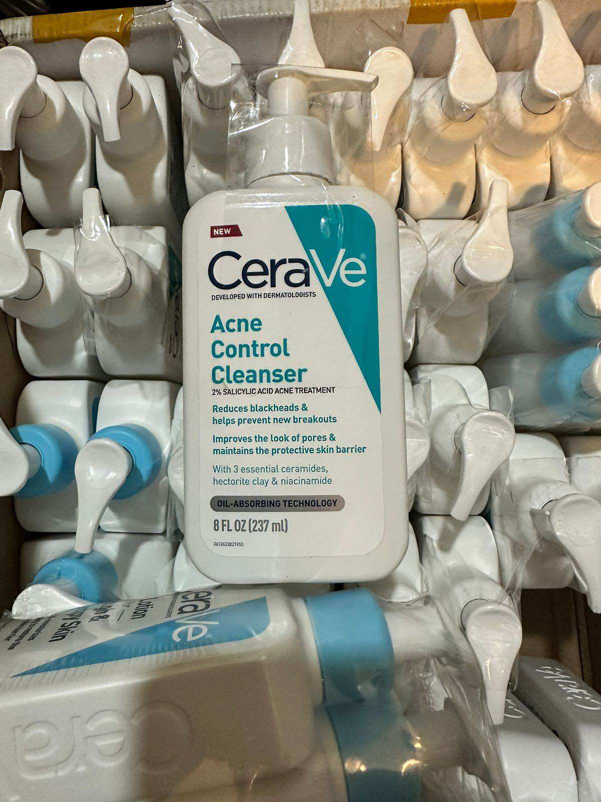 Sữa rửa mặt cho da mụn Cerave Acnes Control Cleanser