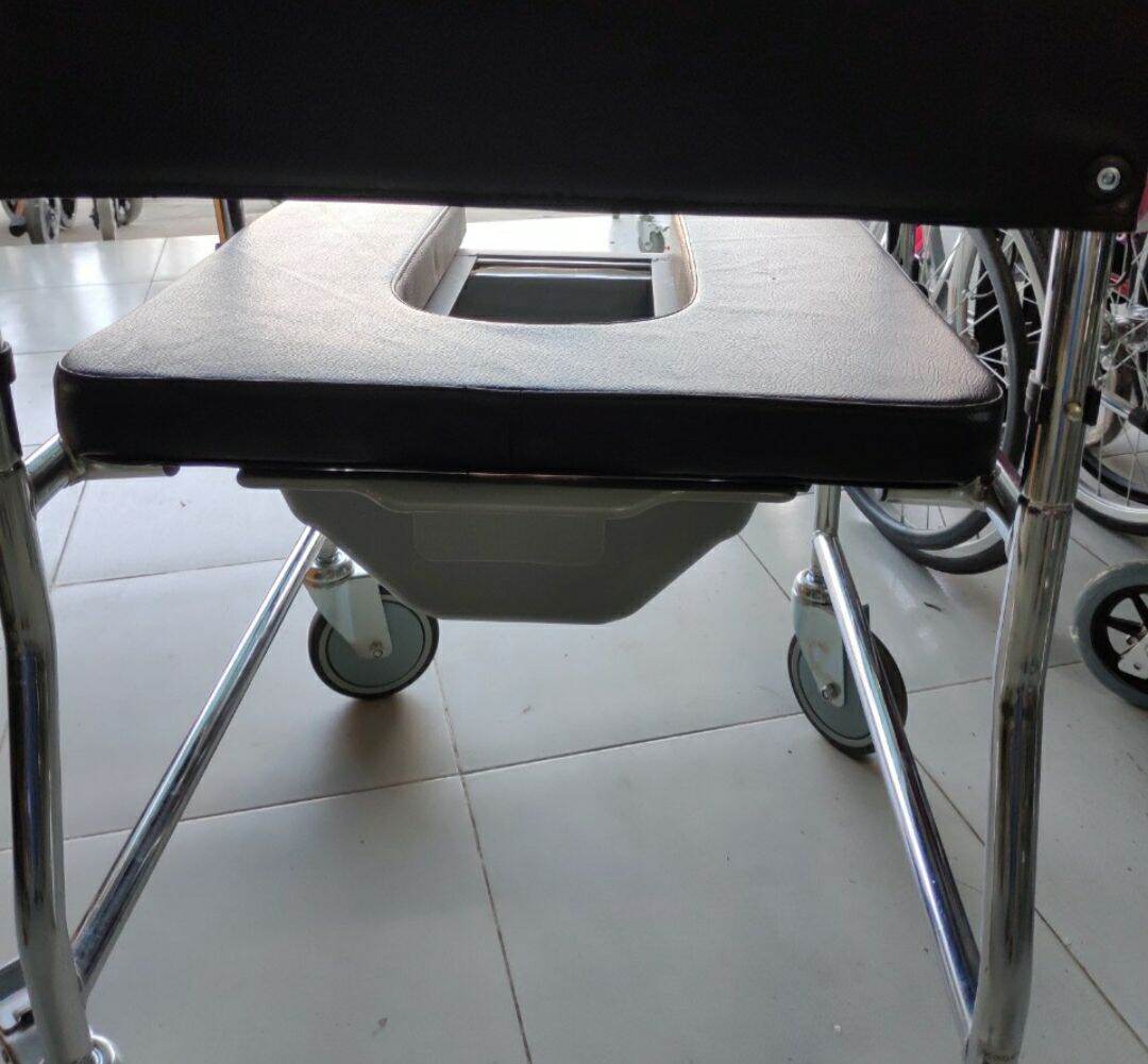 ghế vệ sinh người già