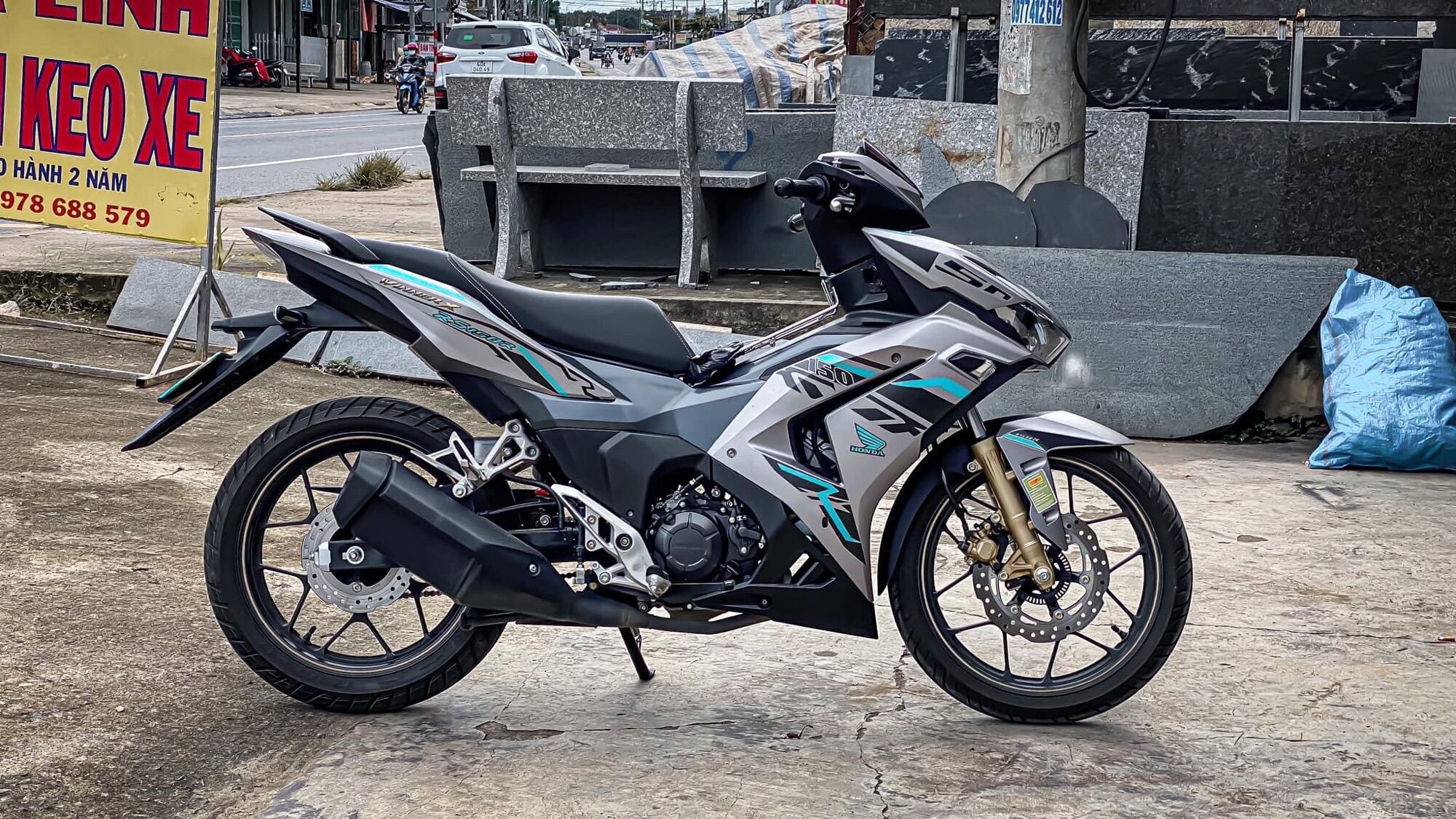 Tem Rời Winner X V3 dán xe màu bác nhức nách