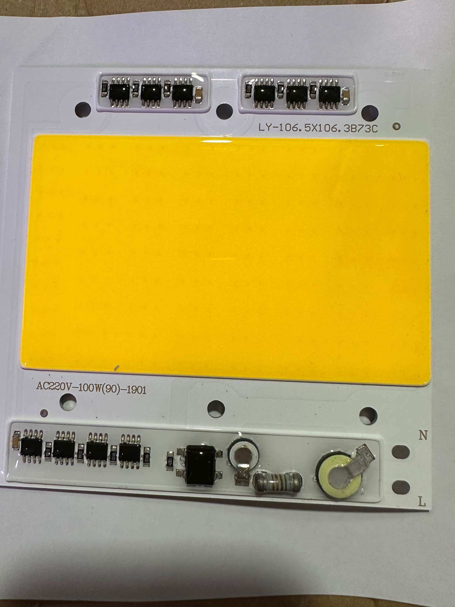 Nhân chip đèn led 220V-100W