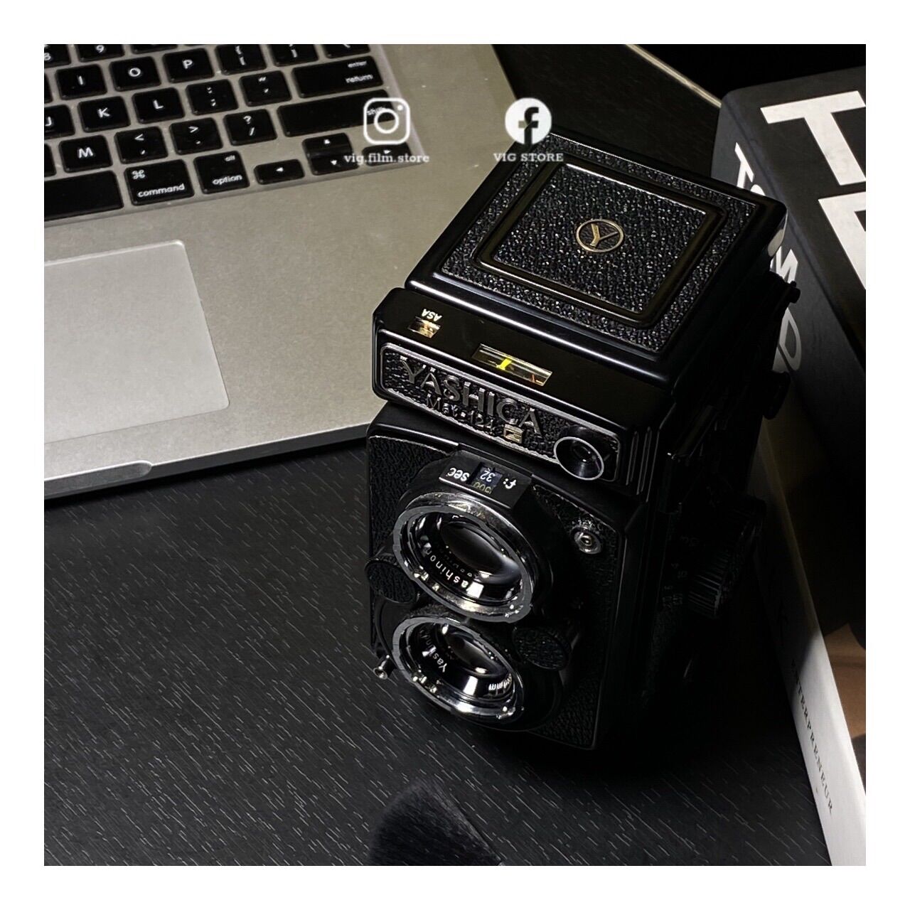 Máy ảnh film TLS Yashica Mat 124G