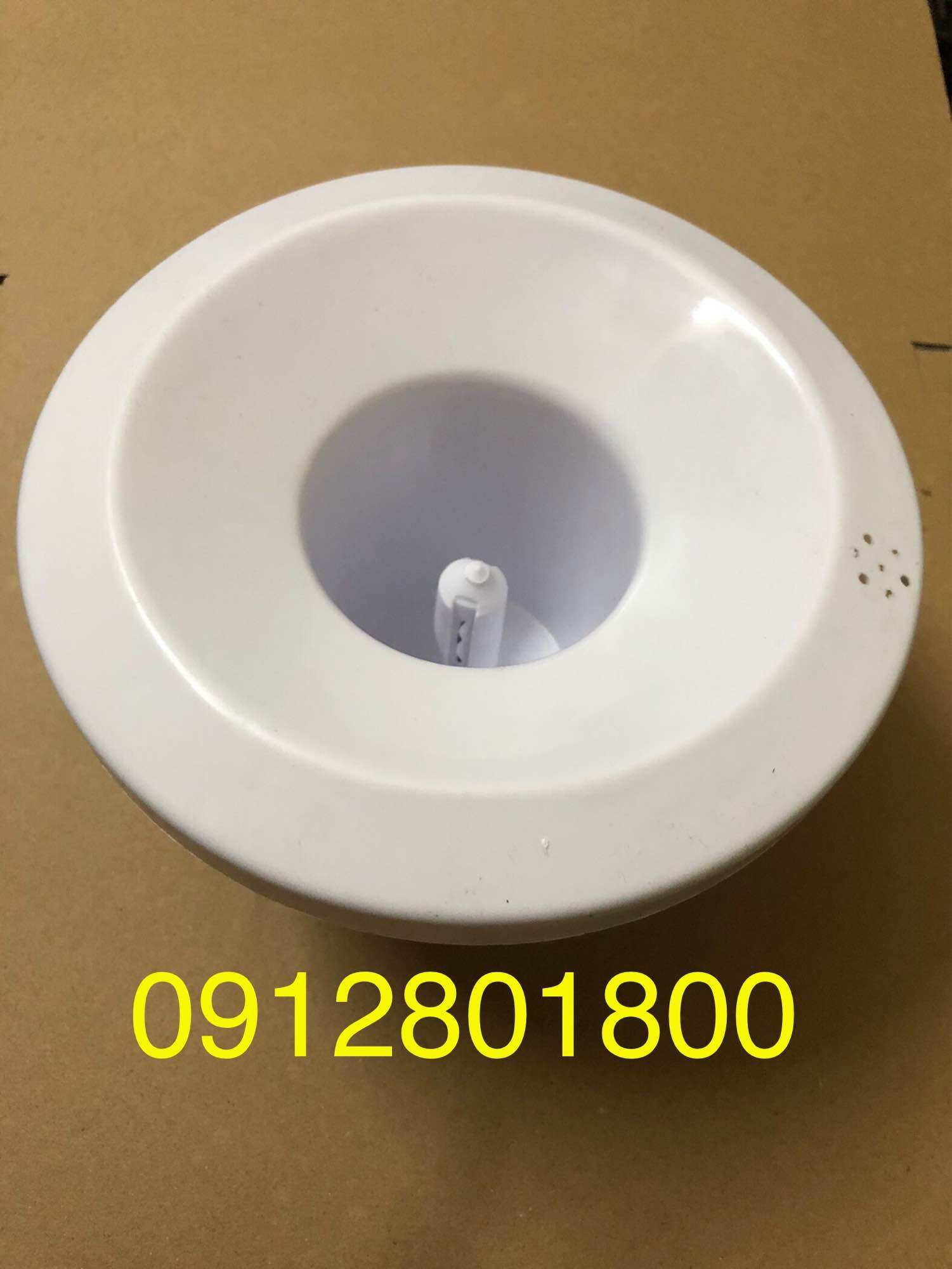 Cọc cắm bình nước cho cây nước nóng lạnh 19,5cm