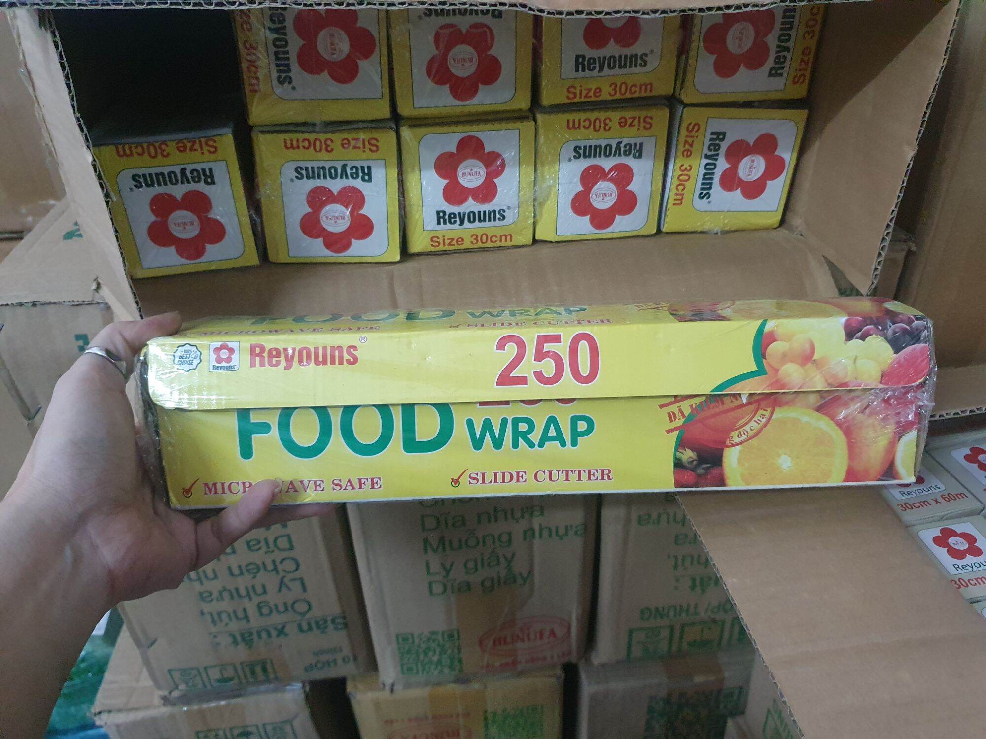 Màng bọc thực phẩm 30cm x 450 và 30x 250 REYOUNS hoặc KINGWRAP