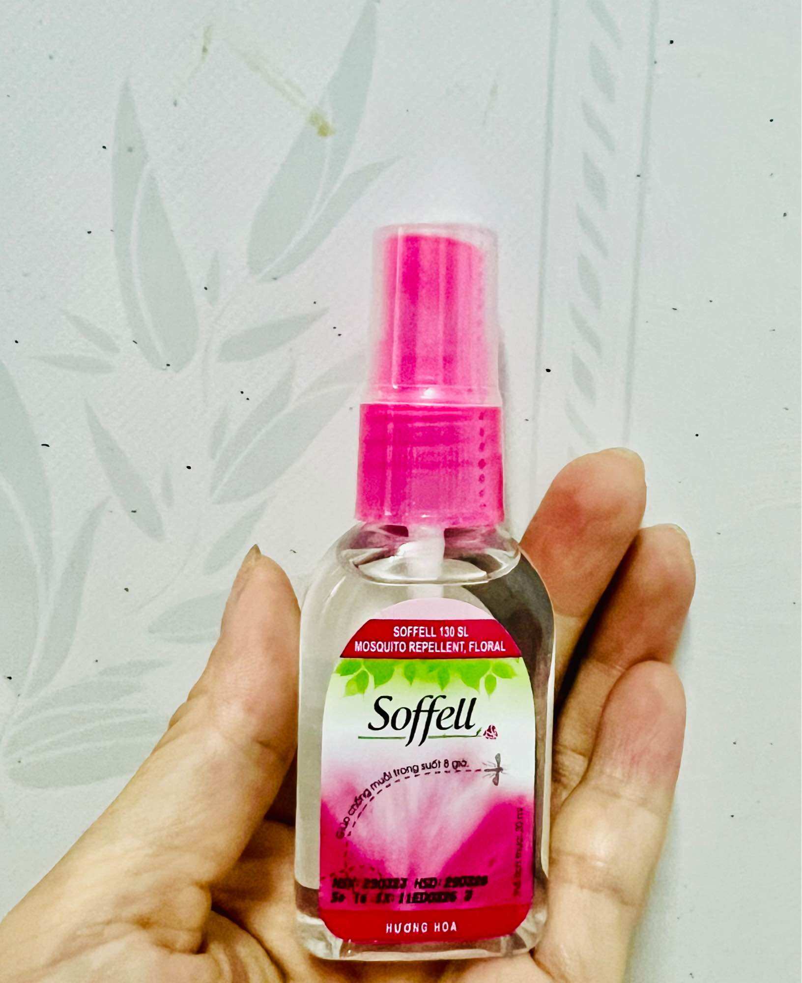 Xịt xua muỗi Soffell hương hoa giúp chống muỗi trong suốt 8 giờ