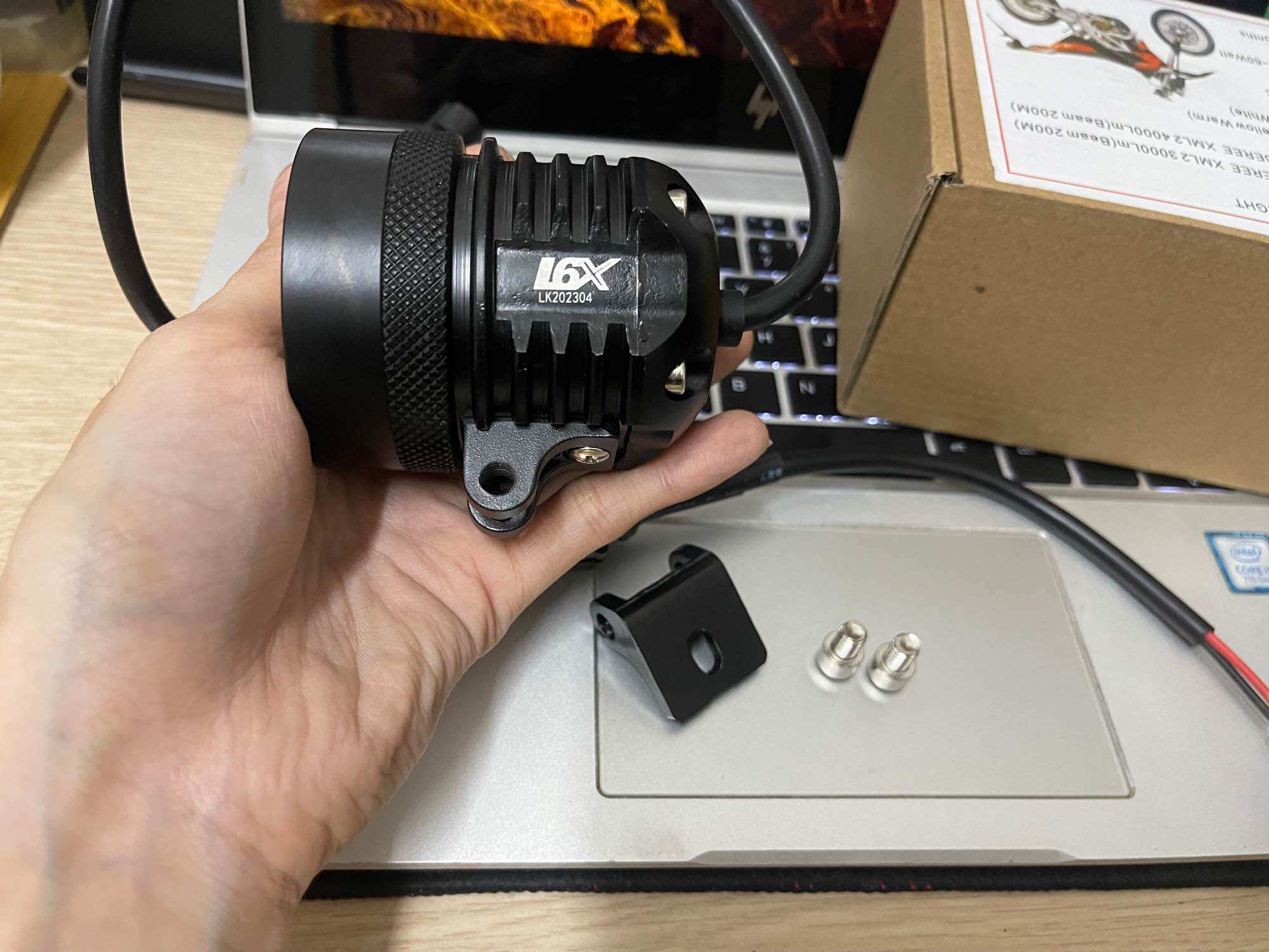 Đèn led trợ sáng L6X siêu sáng full phụ kiện