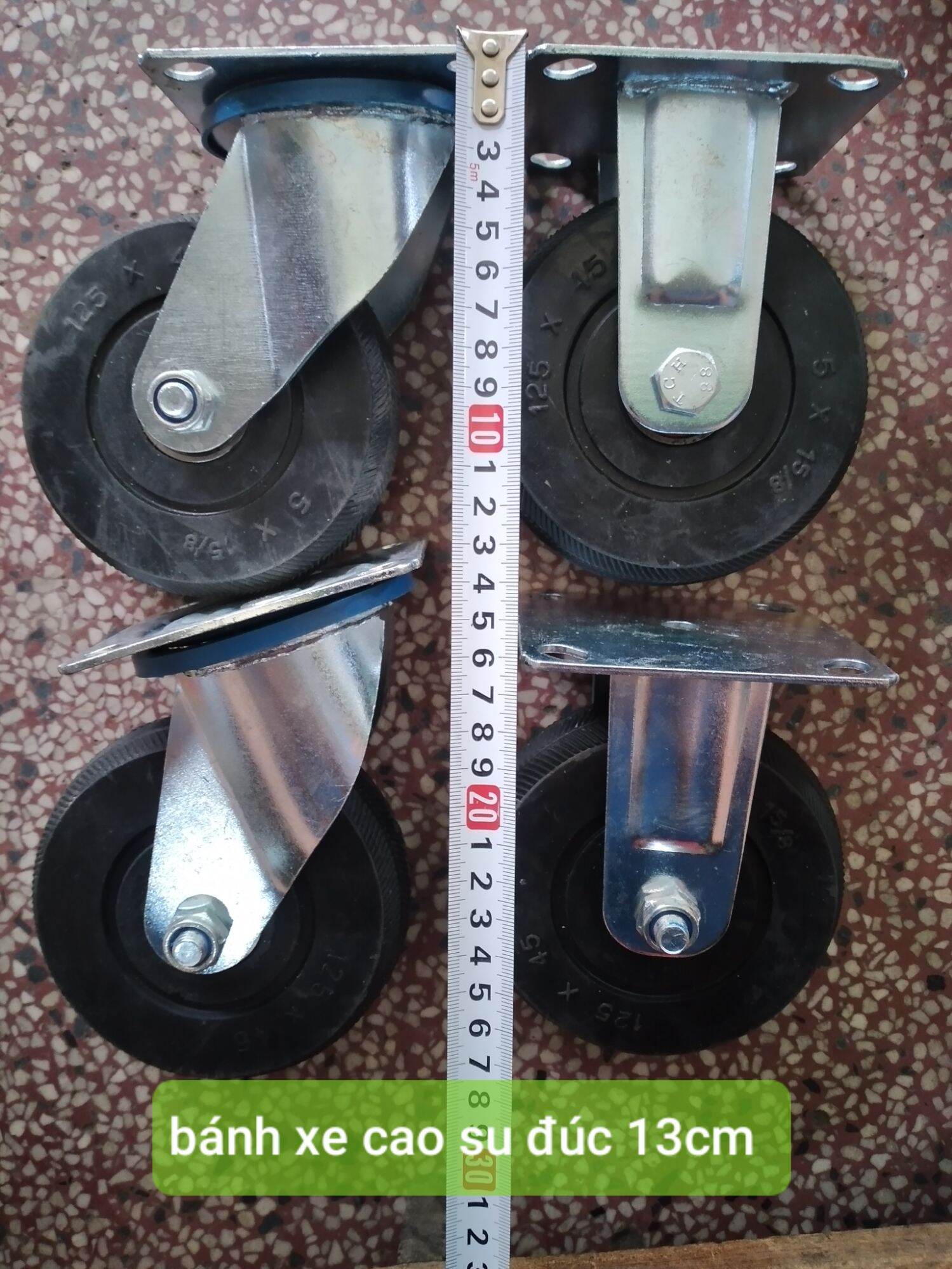 1 bộ bánh xe cao su đúc 13cm độ bền cao, độ dày bánh xe 4cm