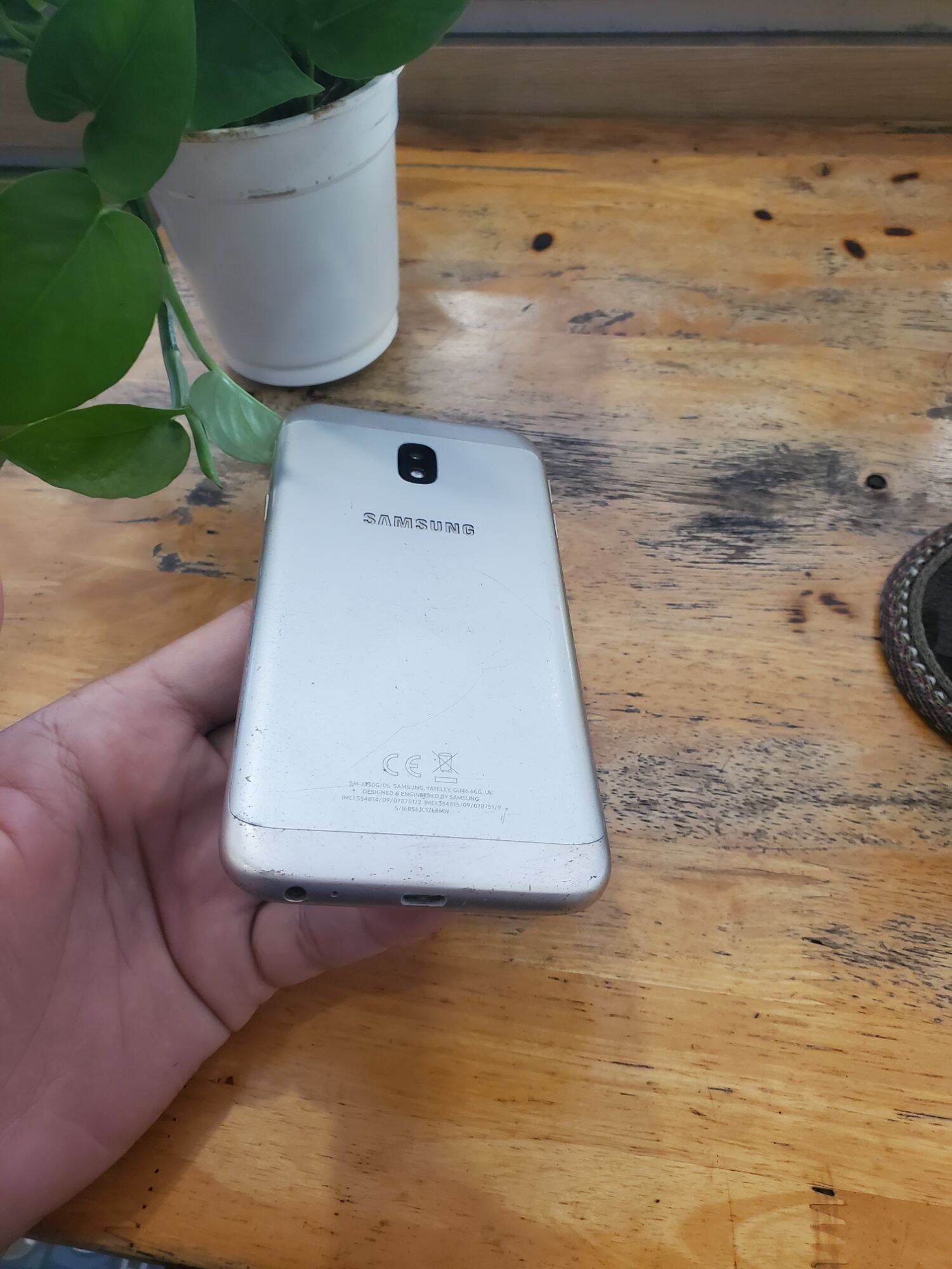 Điện thoại samsung j3pro
