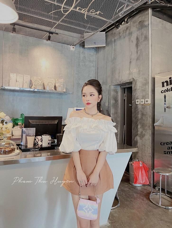 ÁO KIỂU CROPTOP NHÚNG TAY PHỒNG