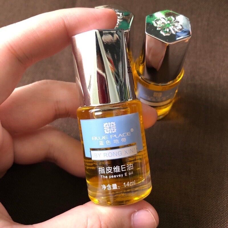 Dầu tháo móng úp