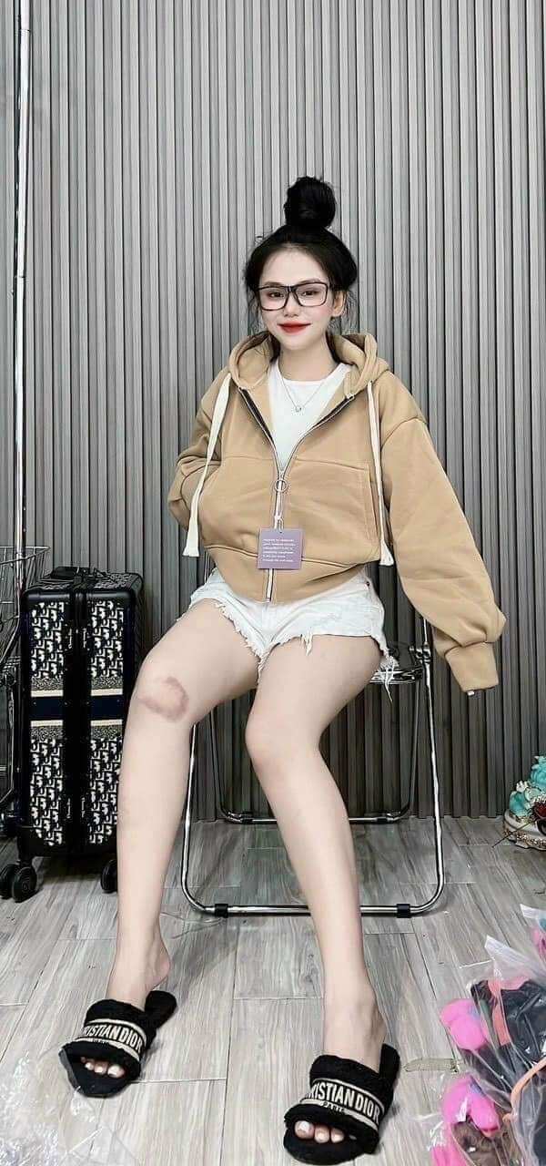 Áo Khoác Croptop dạng ngắn form freesize