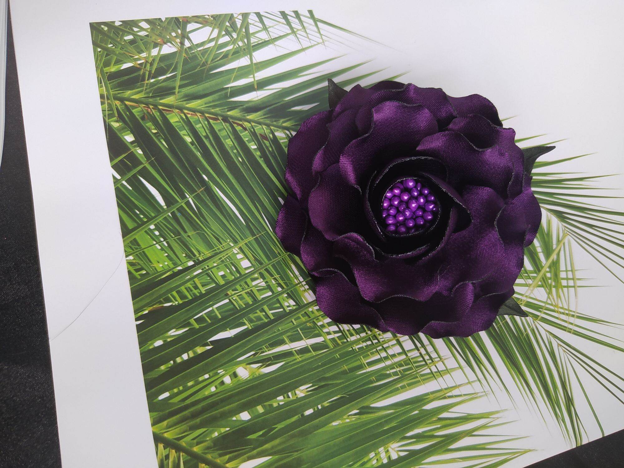 Hoa cài áo handmade Canto màu tím