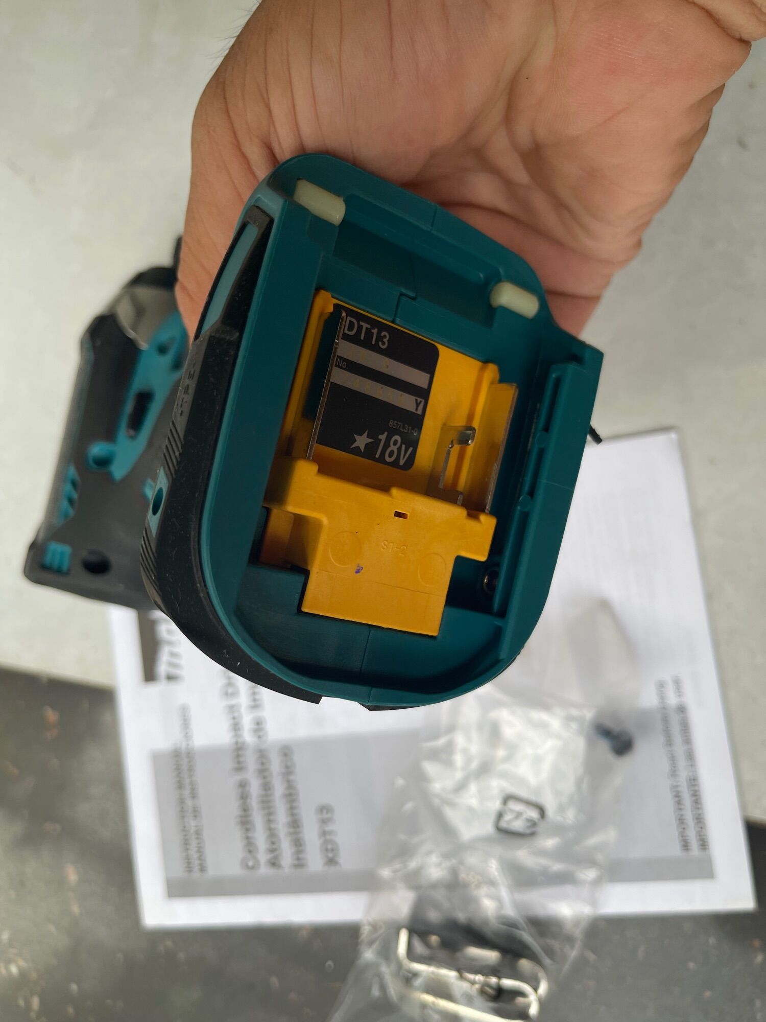 Makita XDT13 new (body) Mỹ về