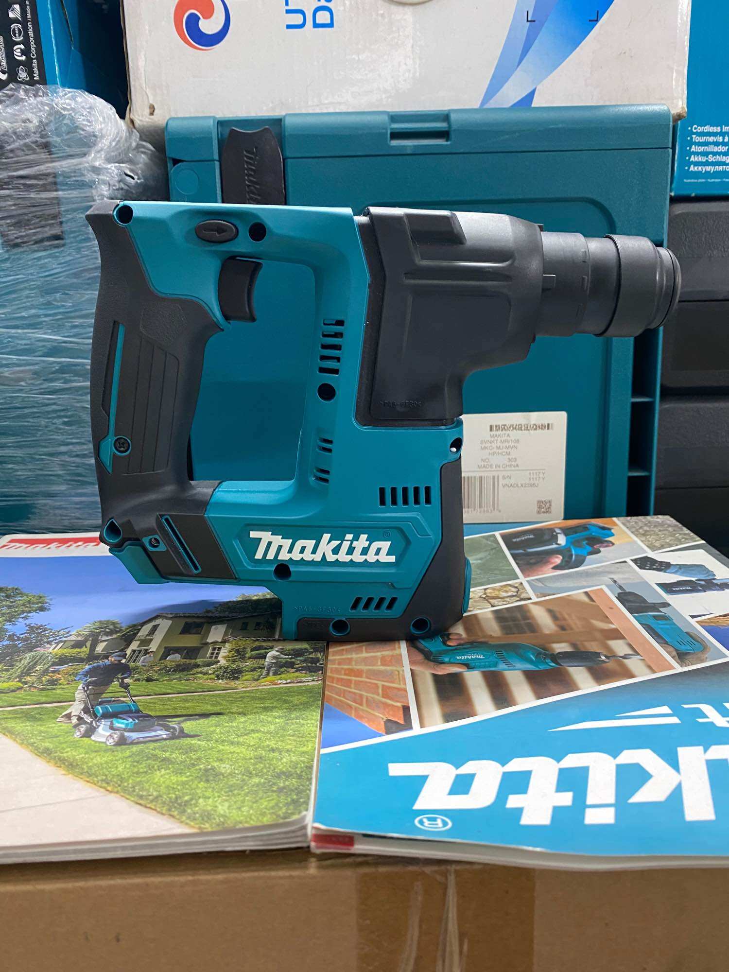 (CHÍNH HÃNG) MÁY KHOAN BÊ TÔNG MAKITA HR140